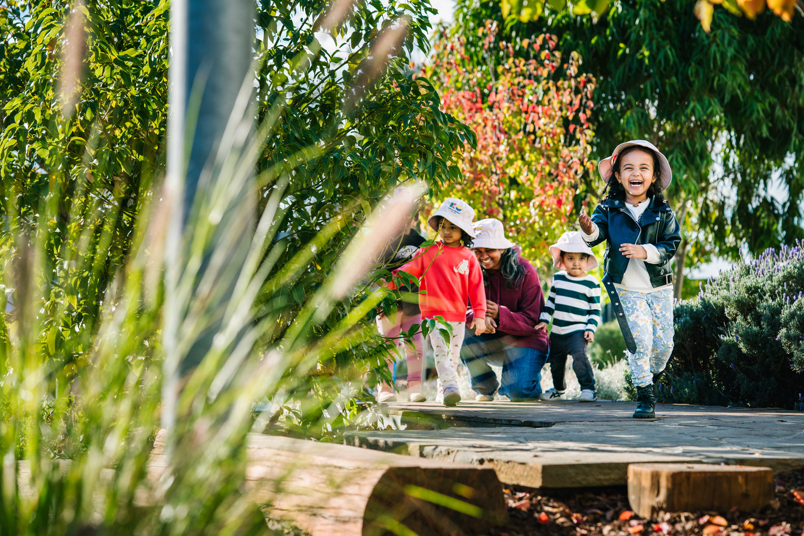 Children exploring garden at Dianella Kindergarten in Tarneit