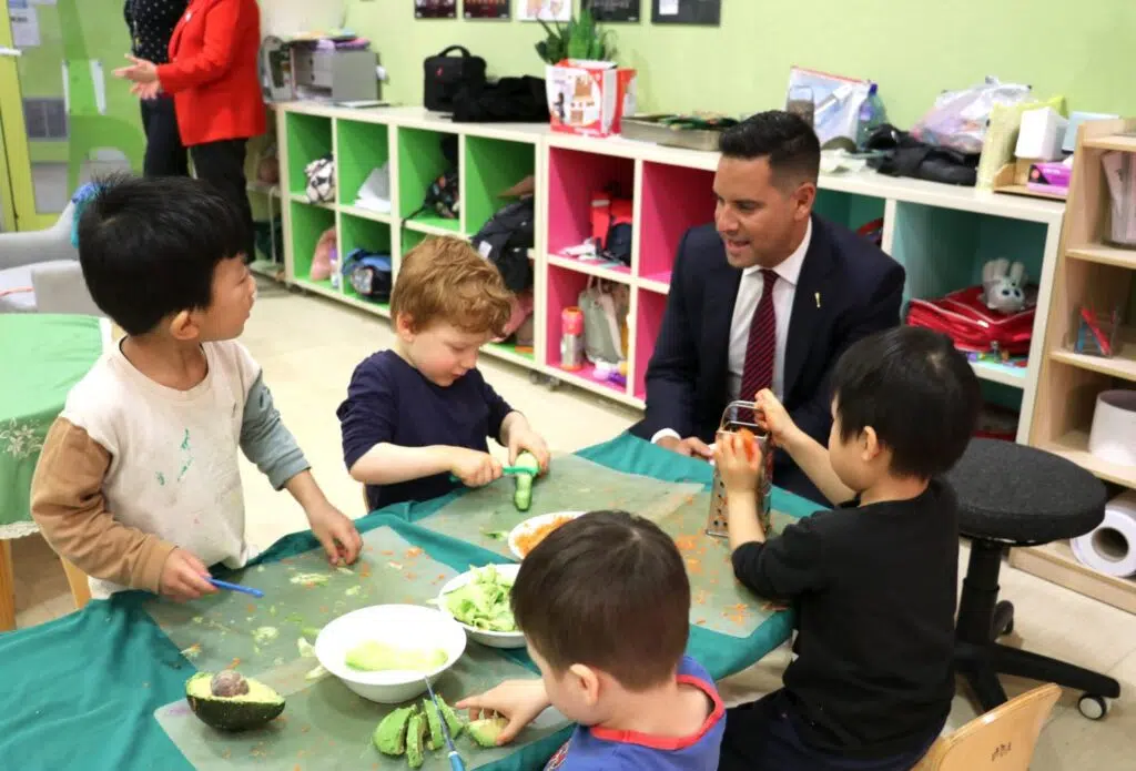 Alex Greenwich MP Visits The Tree House 25 The Tree House ELMW 2023 Alex Greenwich 2